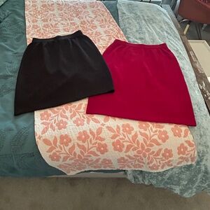 St John Size 6 Knitted Fuchsia & Brown Skirts!!!!✨